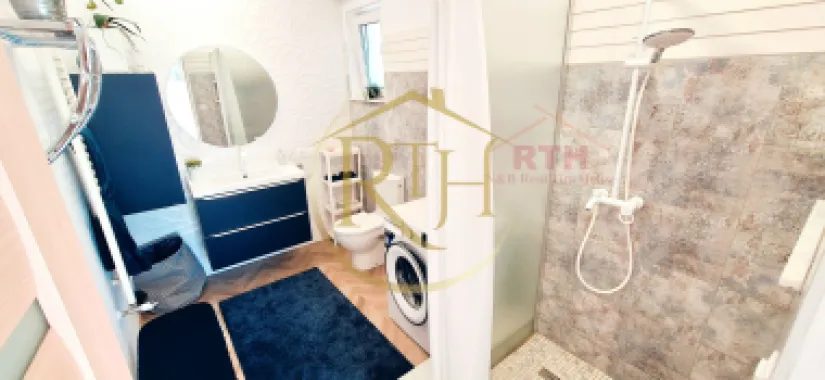 Oferim spre vanzare, proprietate deosebita, 7 camere, zona Modern
