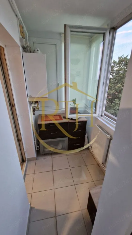 Apartament cu 3 camere de inchiriat zona Martirilor-Judetean
