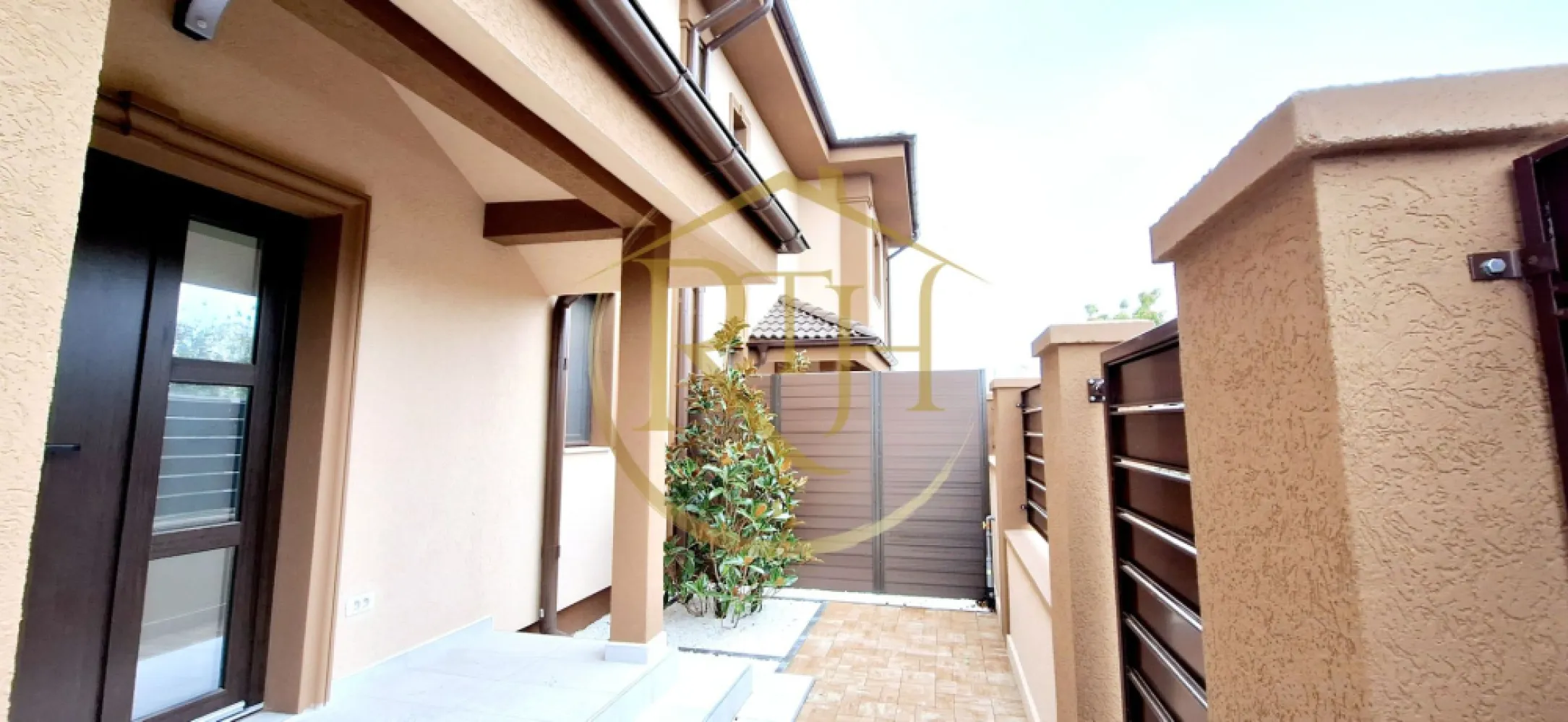Oferim spre vanzare casa deosebita, cu 5 camere, Giroc, zona Centrala