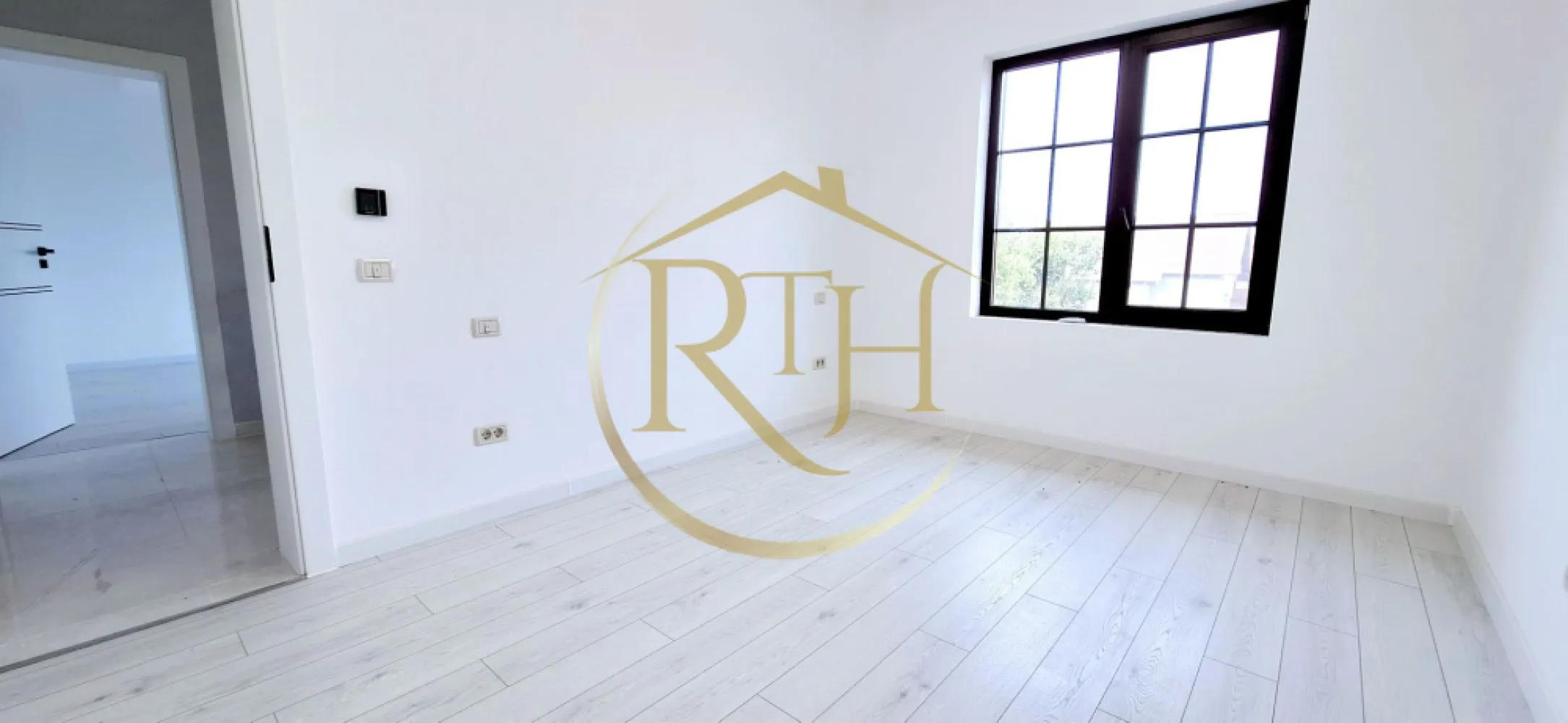 Oferim spre vanzare casa deosebita, cu 5 camere, Giroc, zona Centrala