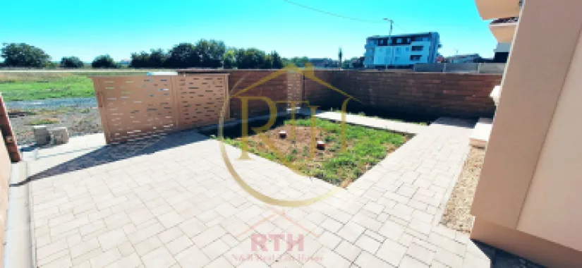 Oferim spre vanzare Duplex cu 5 camere situat in Giroc aproape de DAF