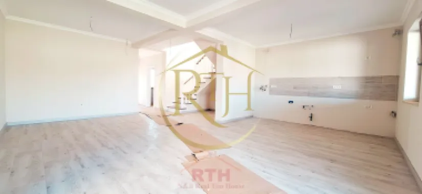 Oferim spre vanzare Duplex cu 5 camere situat in Giroc aproape de DAF