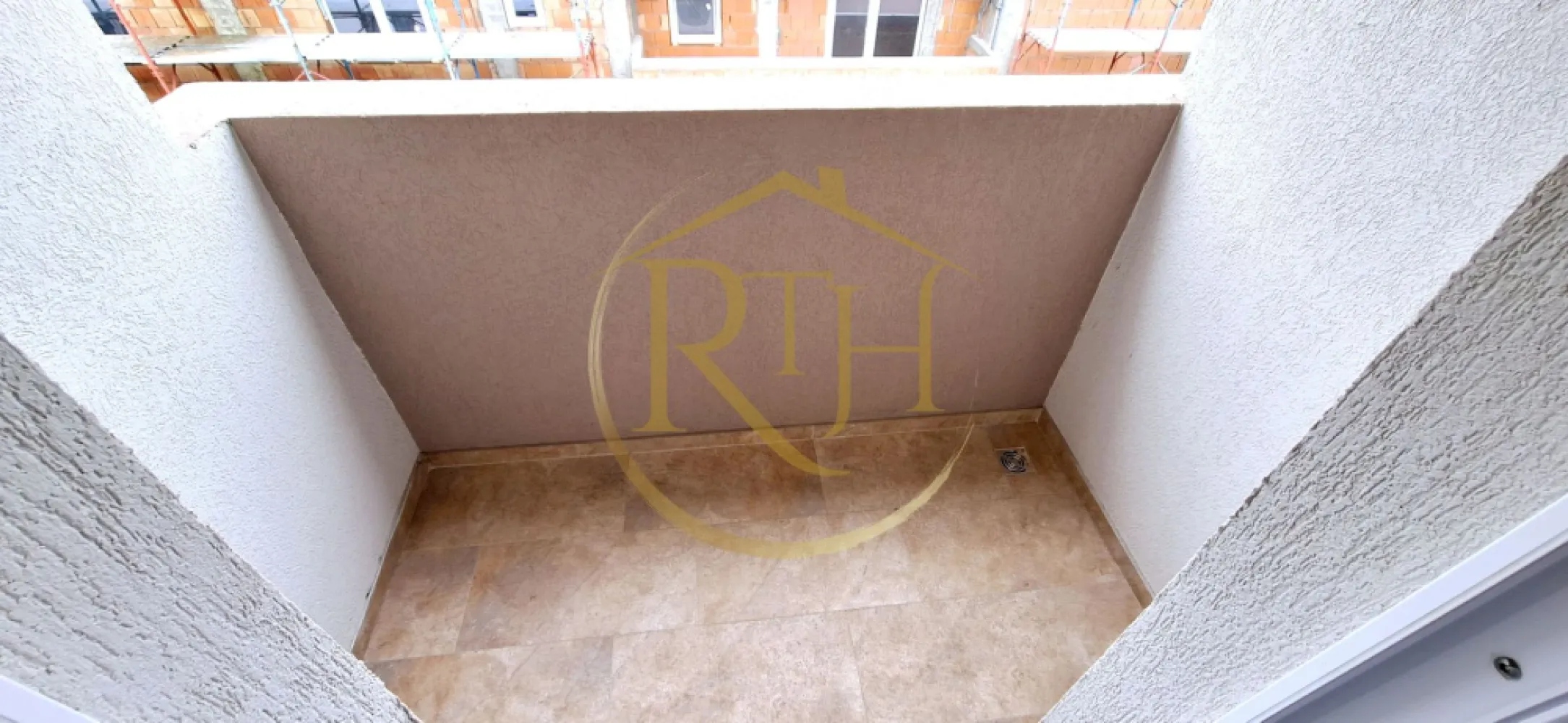 Oferim spre vanzare apartamente cu 1 si 2 camere, Giroc, Zona Centrala