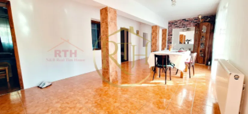 Logo RTH Imobiliare logo