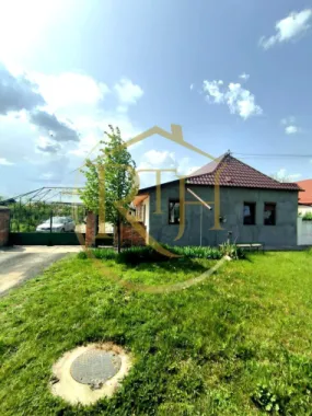 Oferim spre vanzare, Casa cu 5 camere, teren 1500 mp, Beregsau Mare