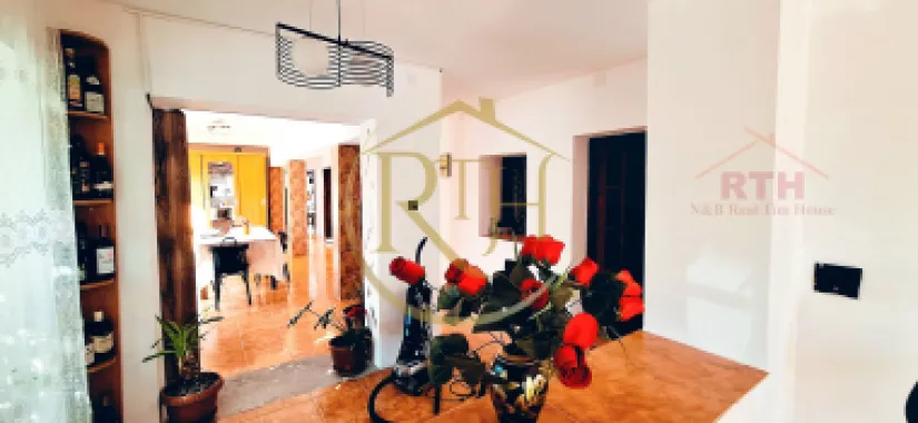 Oferim spre vanzare, Casa cu 5 camere, teren 1500 mp, Beregsau Mare