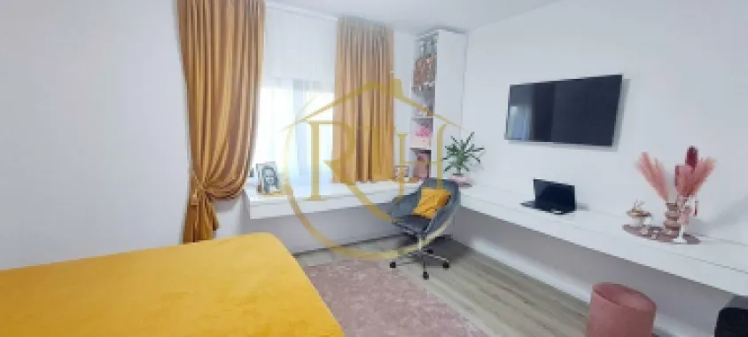 Vând casă vila cu 5 camere,in Giroc ,materiale premium,comision ,0'