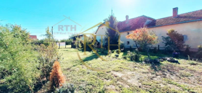 Parcela de teren, ideala pentru casa, sp 1300 mp, utilitati