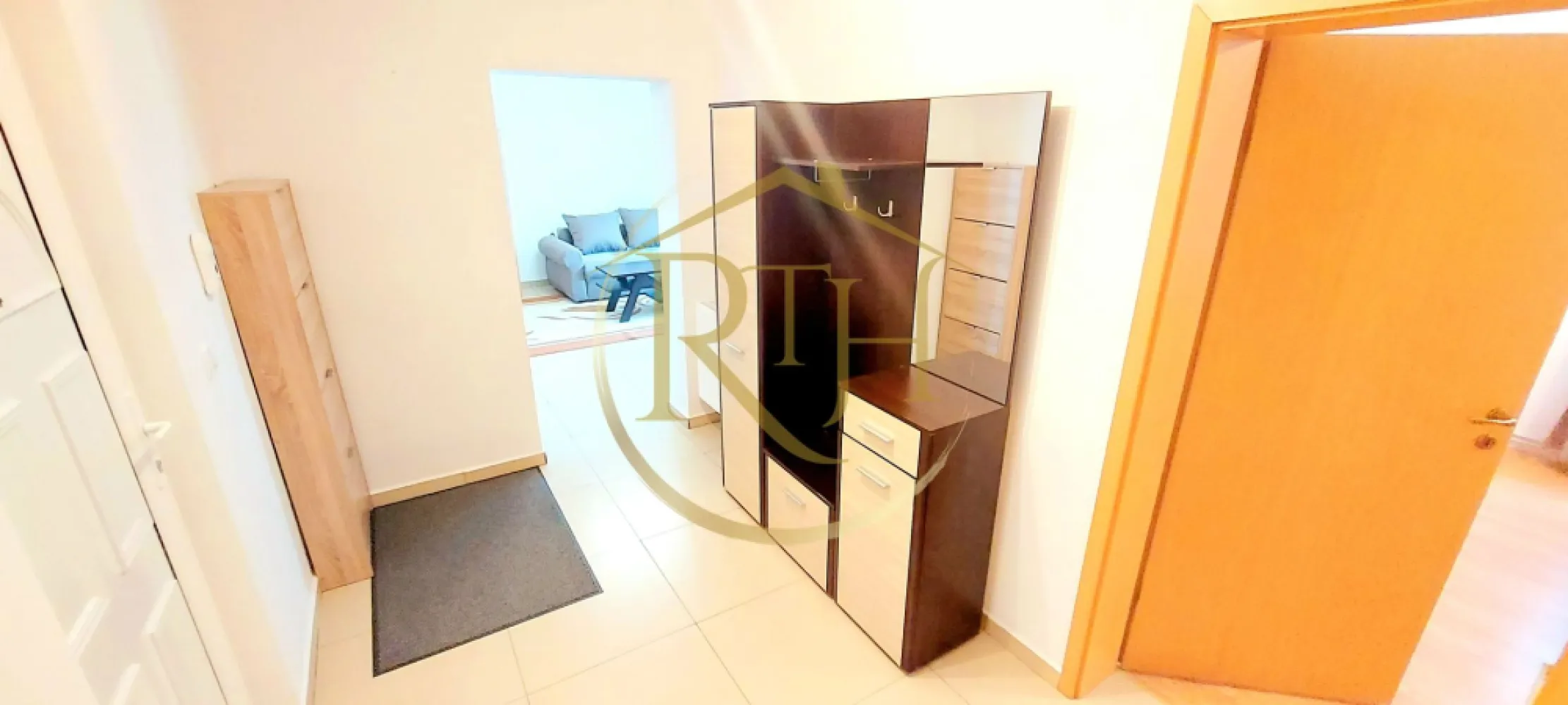 Apartament 2 camere, centrala porprie, parcare, Zona Centrala, Giroc