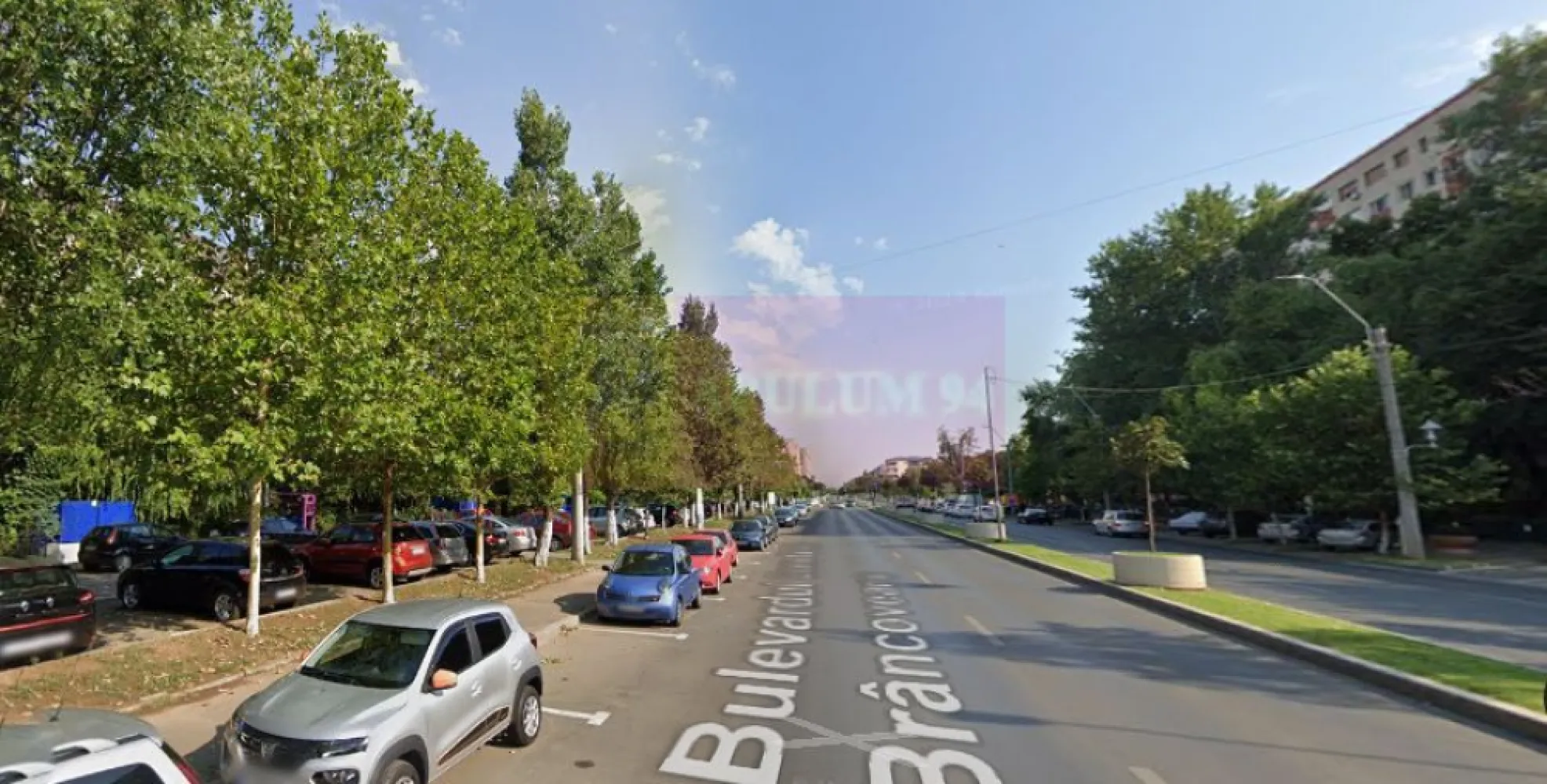 Vanzare apartament de 4 camere in zona Brancoveanu - Va oferim spre vanzare un apartament cu 4 camere, decomandat, la etajul 1/4 situat in Berceni, pe Bulevardul C-tin Brancoveanu. Are orientare S-E, o suprafata totala de 84 mp, iar blocul este construit in anul 1970.
Apartamentul are 2 grupuri sanitare si mai multe spatii de depozitare: o camara aflata in bucatarie, unul pe holul de langa baie si o boxa mare la subsol. Balconul aflat in dreptul dormitorului mare, este stil logie si este inchis cu termopan.
Toate dormitoarele sunt orientate spre Sud.
Apartamentul are montate contoare pentru apa calda si rece, la calorifere si contor electric.
Bloc anvelopat.
Acces rapid catre mijloacele de transport in comun 4 minute de mers pe jos (STB 116, 216. 114, 76, 381) care fac legatura directa cu Metrou tronson 2 (Statia Ctin Brancoveanu sau Piata Sudului).
Magazine de proximitate (Mega, Profi) si centre comerciale (Grand Arena, Hornbach, Decathlon).
In zona sunt scoli gimaziale (Nr 108), liceul Octav Onicescu. Gradinite de stat si private, unitati sanitare, farmacii si banci.
Se accepta credit.
Pentru detalii despre oferta prezentata sau stabilire vizionare, astept cu maxim interes sa ma contactati 0733.683.461.
Agent imobiliar: Dona Camelia
Apulum94 - Un partener de cursa lunga!