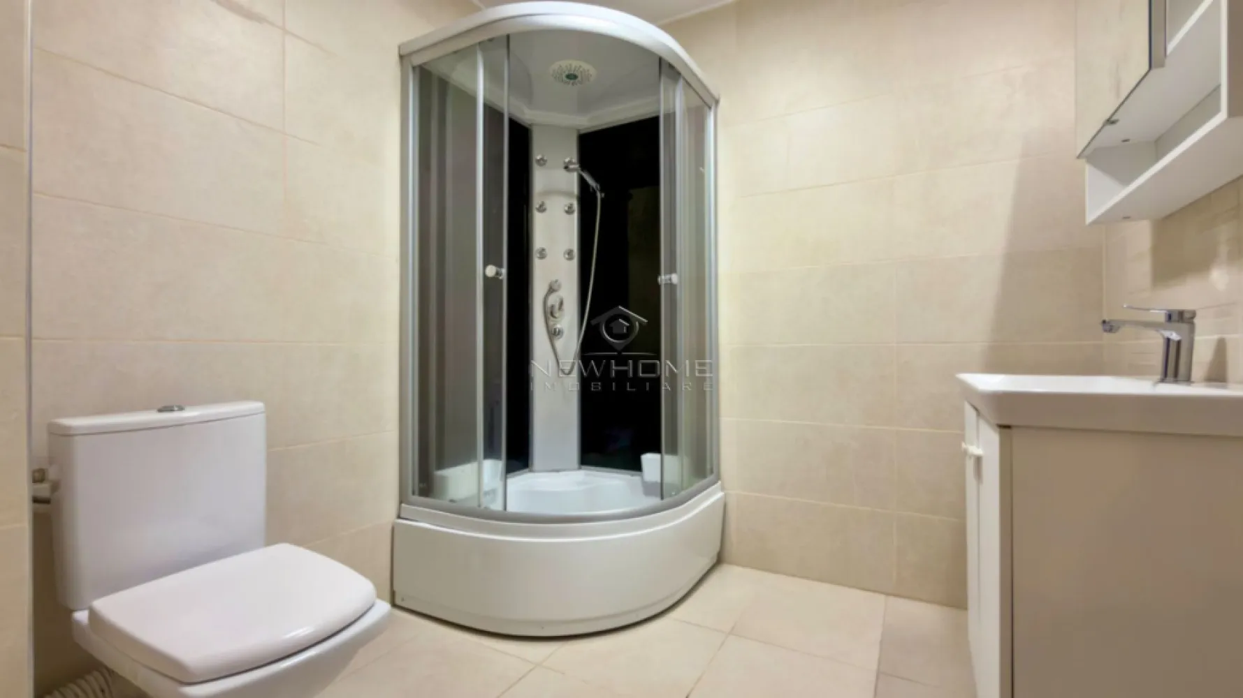 Apartament 2 camere Parcare, în zona Dambul Rotund