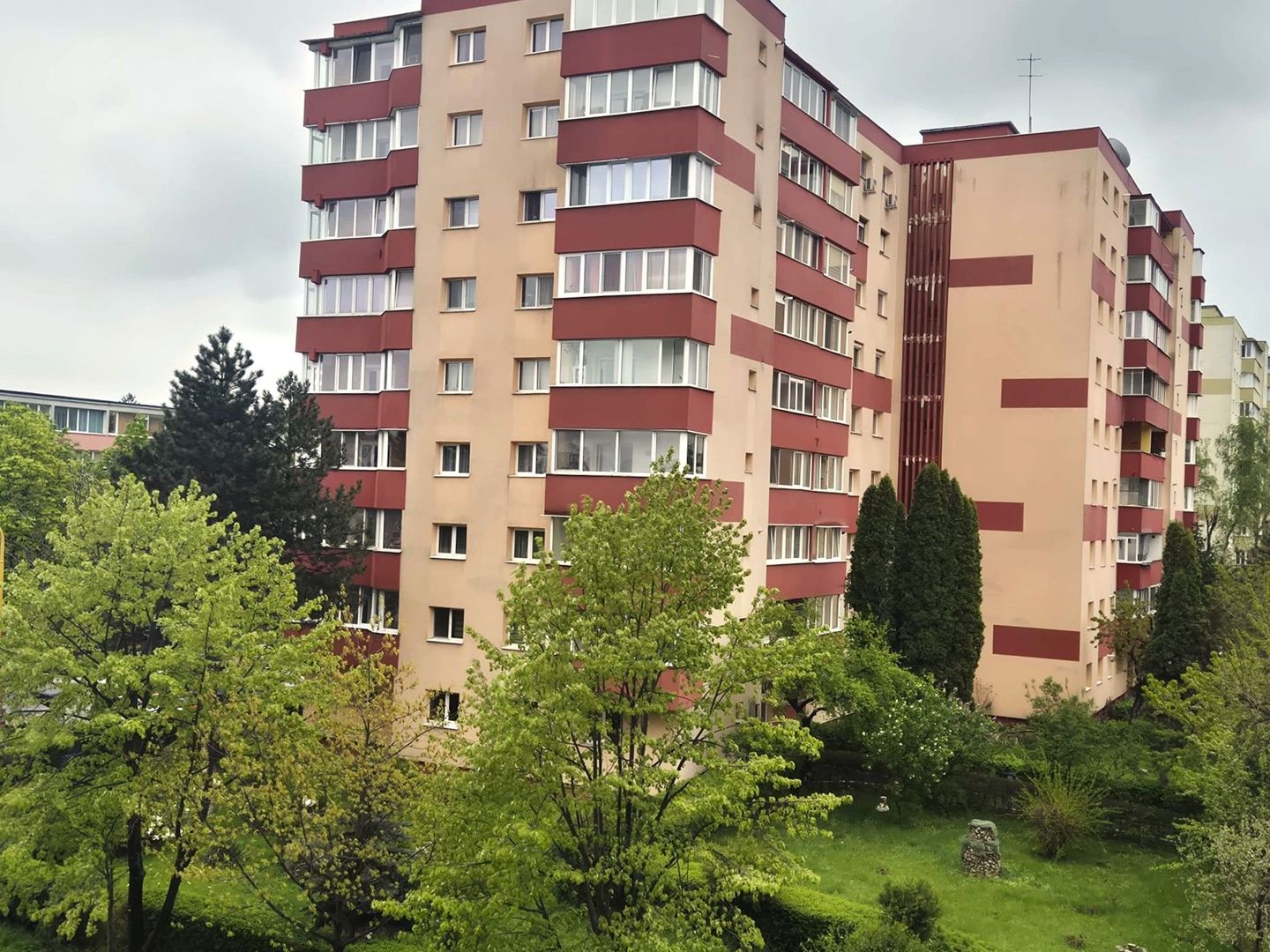 Zona Spitalul Judetean, apartament renovat complet