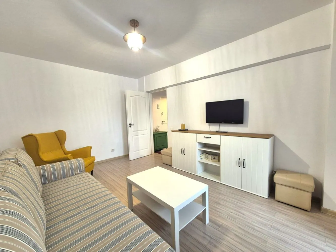 Zona Spitalul Judetean, apartament renovat complet