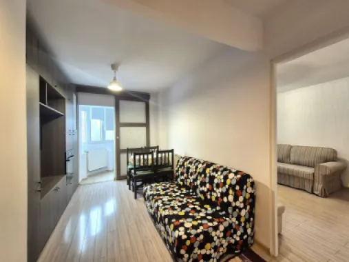 Zona Spitalul Judetean, apartament renovat complet