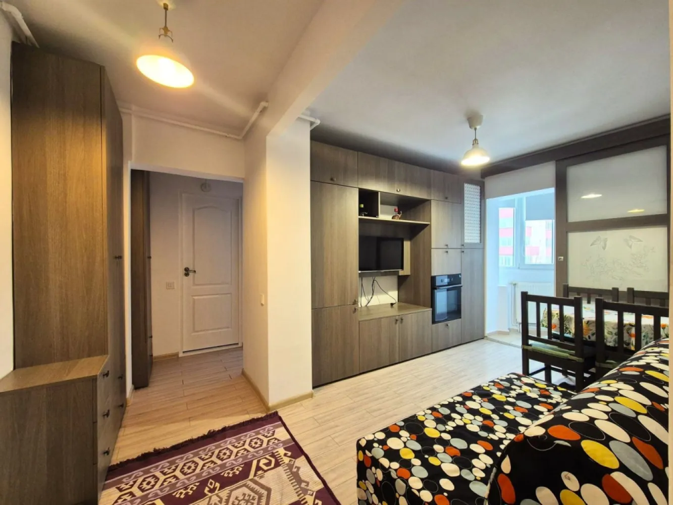 Zona Spitalul Judetean, apartament renovat complet