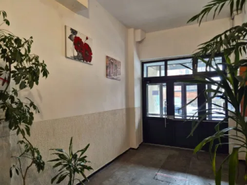 Zona Spitalul Judetean, apartament renovat complet