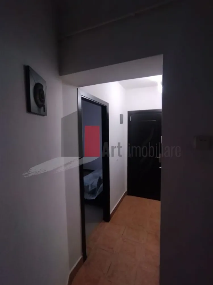 Militari -Gorjului 2 camere - Va prezentam spre vanzare 2 camere confort 2 la 5 min de metrou Gorjului.
Apartamentul este decomandat si se afla la etaj 4 din 4, este curat, are, AC si actele pregatite pentru vanzare.

Pentru informatii sau vizionare va stam la dispozitie: 0720-622.788