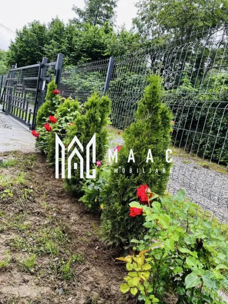 Teren de vânzare I Intravilan I Valea Avrigului - MAAC Imobiliare vă propune spre vânzare un teren situat pe pitoreasca Vale a Avrigului, cu o suprafață de 1.300 mp.

Proprietatea dispune de branșament la rețeaua electrică și include următoarele facilități:
- Terasă exterioară
- Debara pentru lemne
- Fundație existentă
- Terasă închisă cu zonă de barbeque și loc de luat masa

Terenul este împrejmuit cu panou bordurat, are poartă culisantă electrică, două fântâni funcționale, pomi fructiferi și tuia plantați de-a lungul gardului, oferind intimitate și un cadru natural plăcut.
Este intabulat și ideal pentru investiții, fiind amplasat într-o zonă de interes, la doar câțiva kilometri de orașul Sibiu.

📞 Pentru mai multe informații sau pentru a programa o vizionare, vă rugăm să menționați ID-ul anunțului: CP2259601