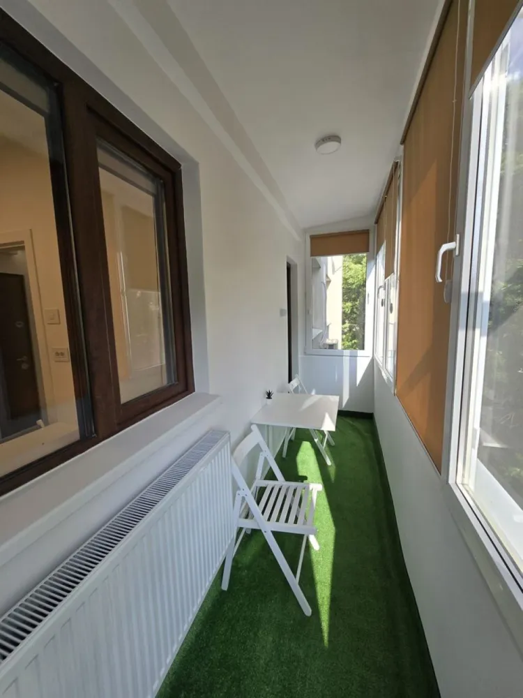 Ion Mihalache Clabucet apartament 2 camere de vanzare - K Imobiliare propune spre vanzare in zona Ion Mihalache Clabucet apartament 2 camere semidecomandate , etaj 3 ,centrala termica renovat , mrecent.