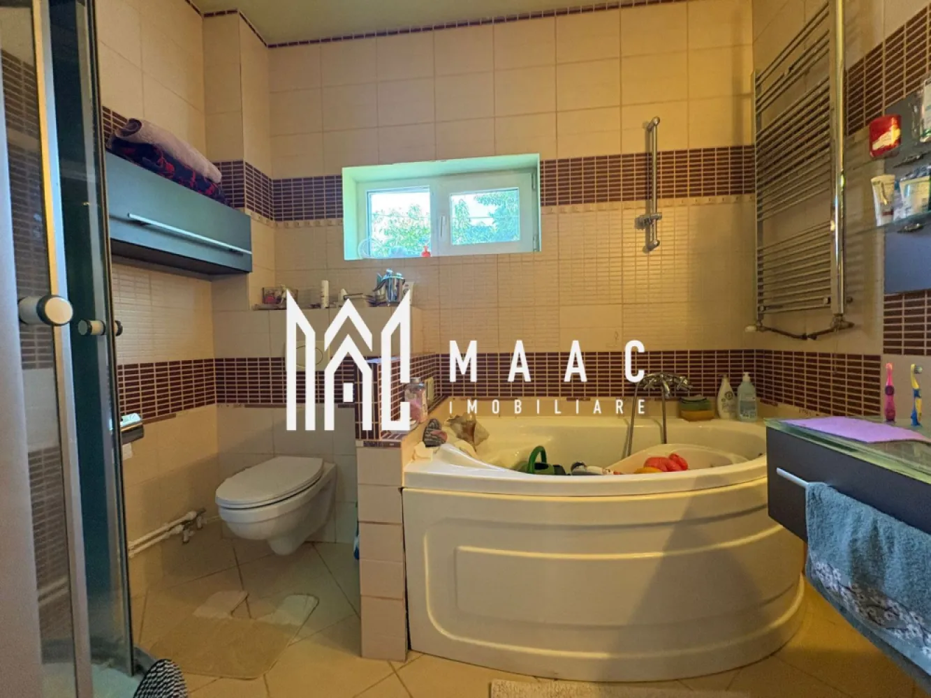 Casa individuala | 5 Camere | Teren 305 MP | Trei Stejari