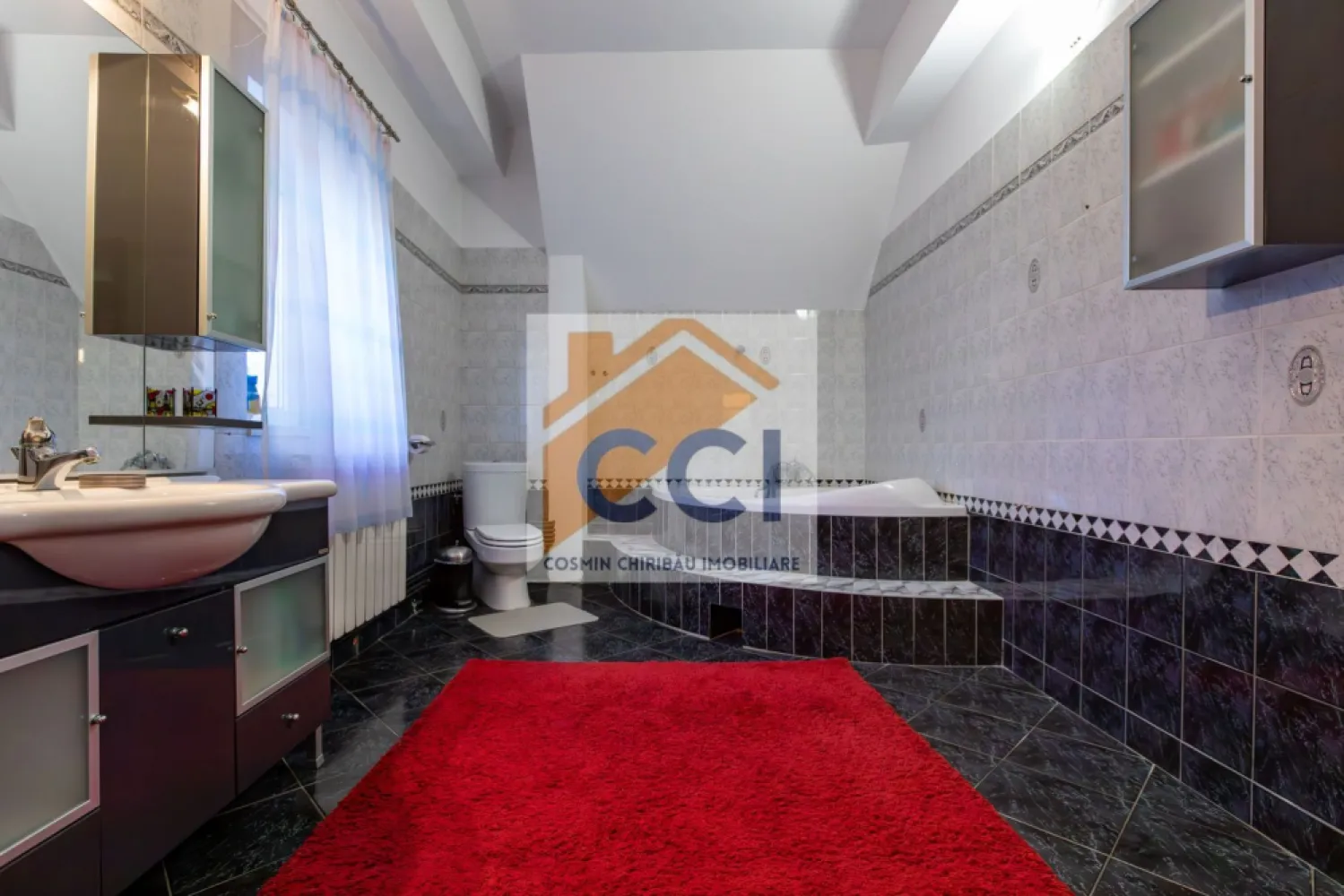 Proprietate exclusivistă ultracentrală -eleganță, spațiu și rafinament