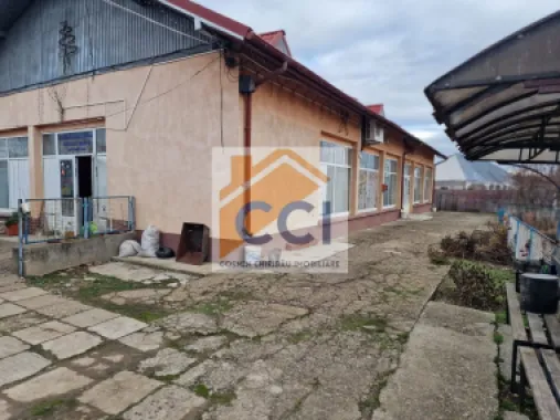 Se oferă spre vânzare / închiriere clădire cu spațiu comercial
