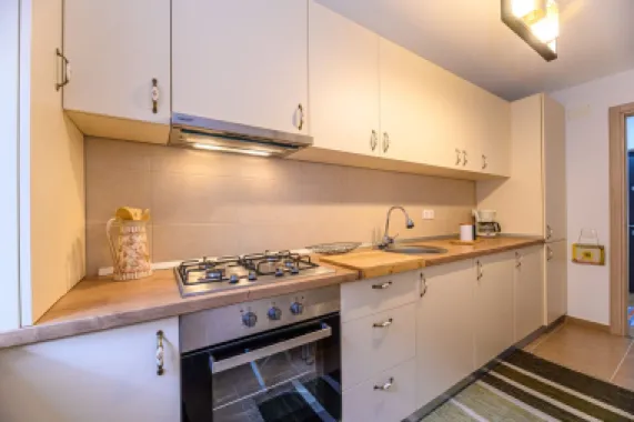 Cartier URBAN, lângă Mall Coresi, apartament 2 camere, mobilat, 550 euro