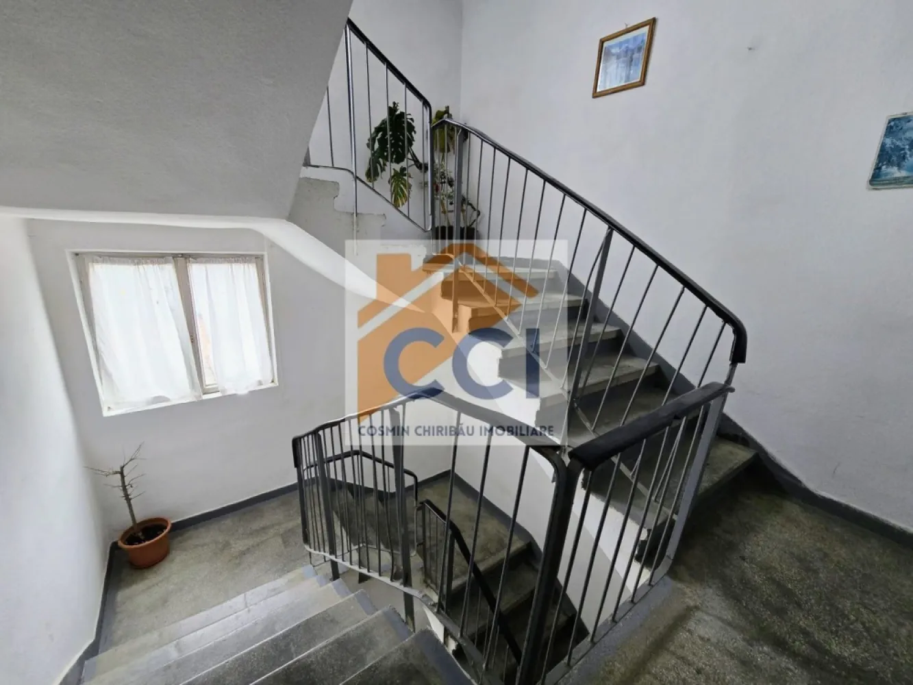 LOC. RACACIUNI, APARTAMENT 3 CAMERE