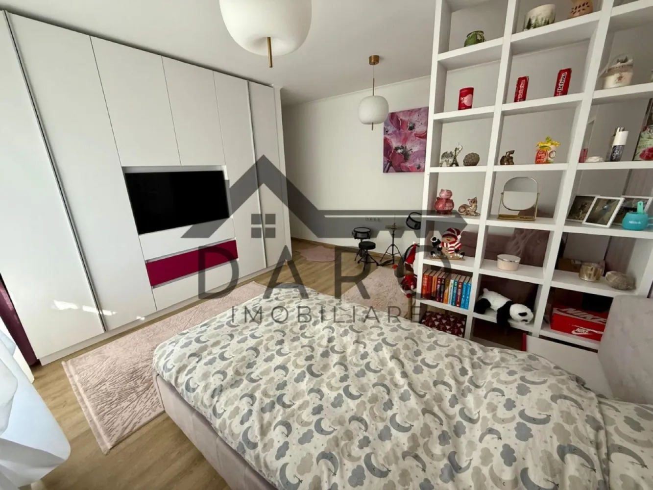 Apartament cu 2 camere in strada Moldovei.