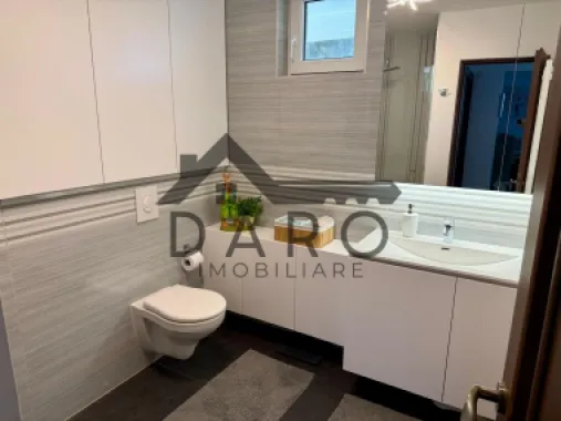 Apartament cu 2 camere in strada Moldovei.