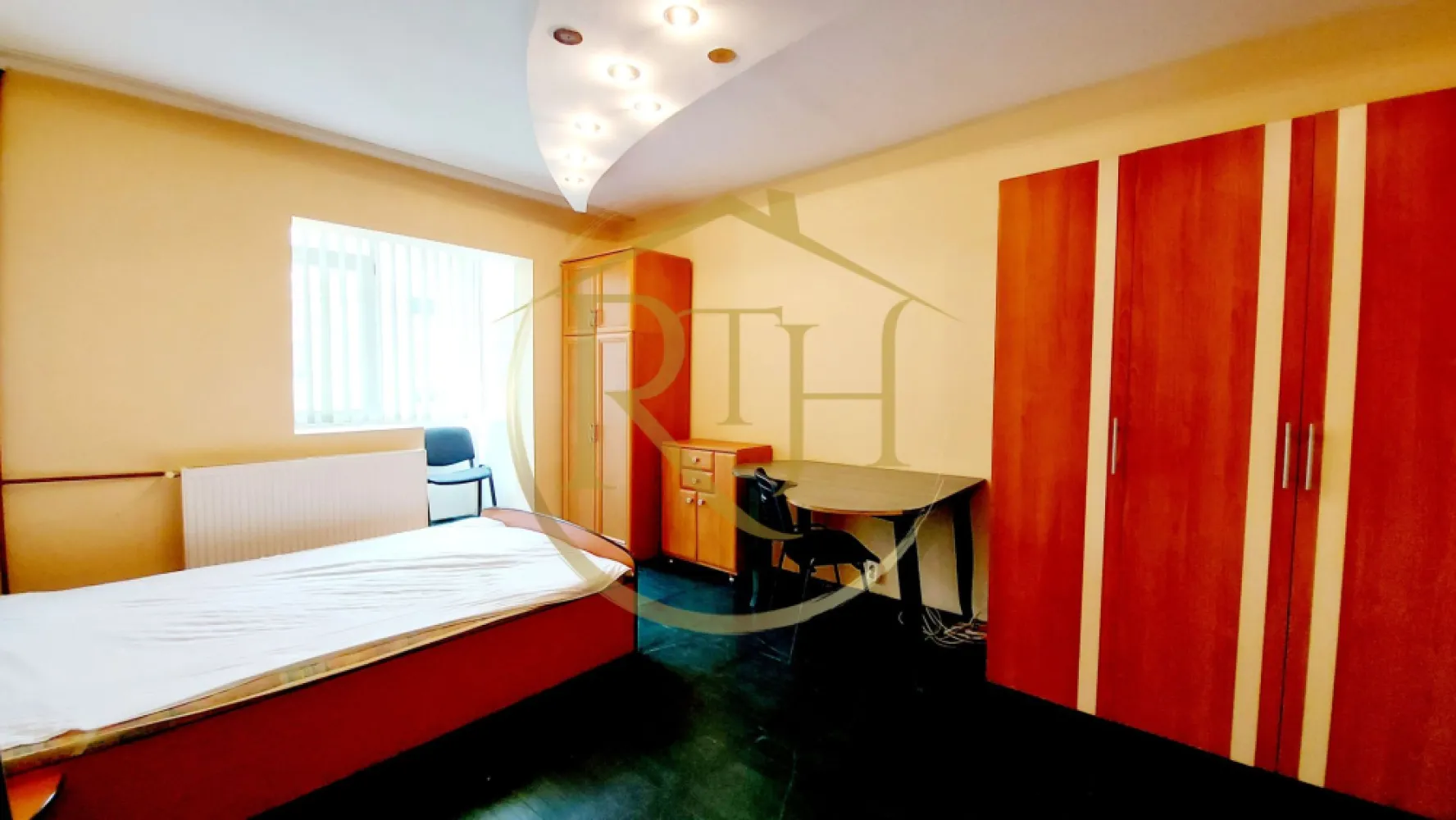 Oferim spre inchiriere apartament 1 camera, decomandat, Complex Studentesc