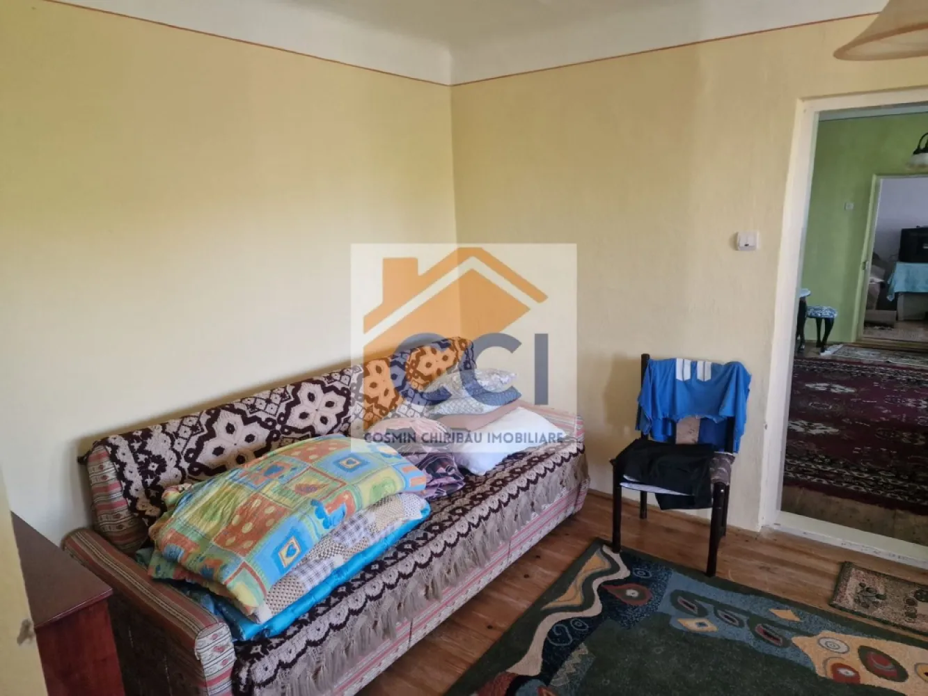 Casa in mediu rural cu teren