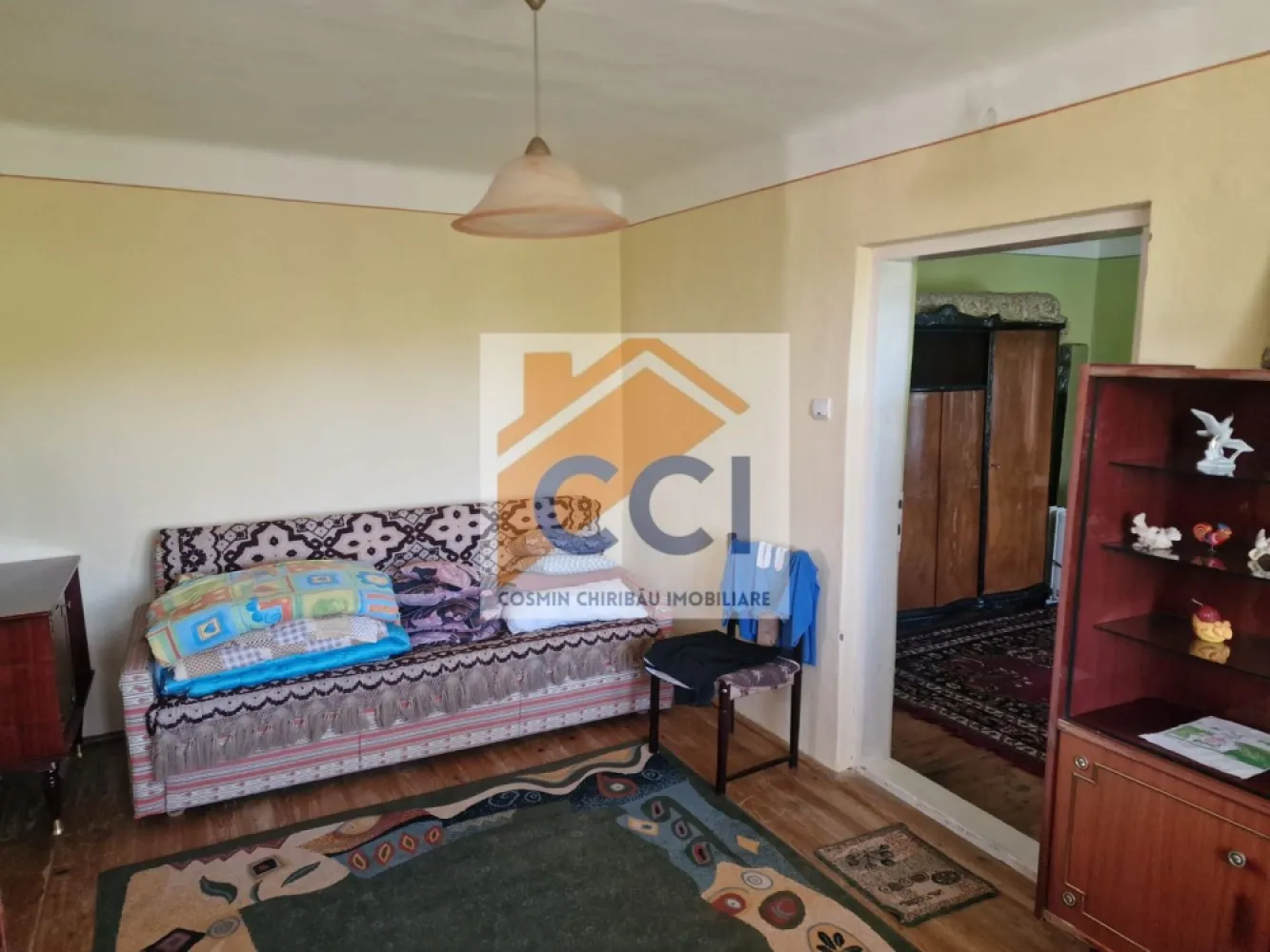 Casa in mediu rural cu teren