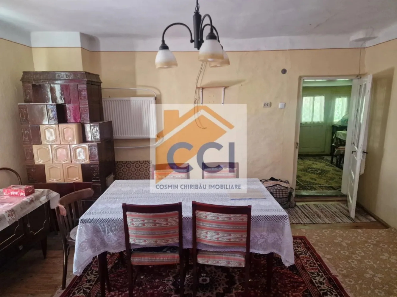 Casa in mediu rural cu teren