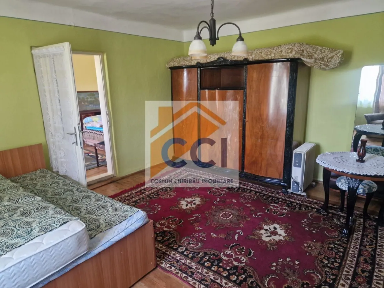 Casa in mediu rural cu teren