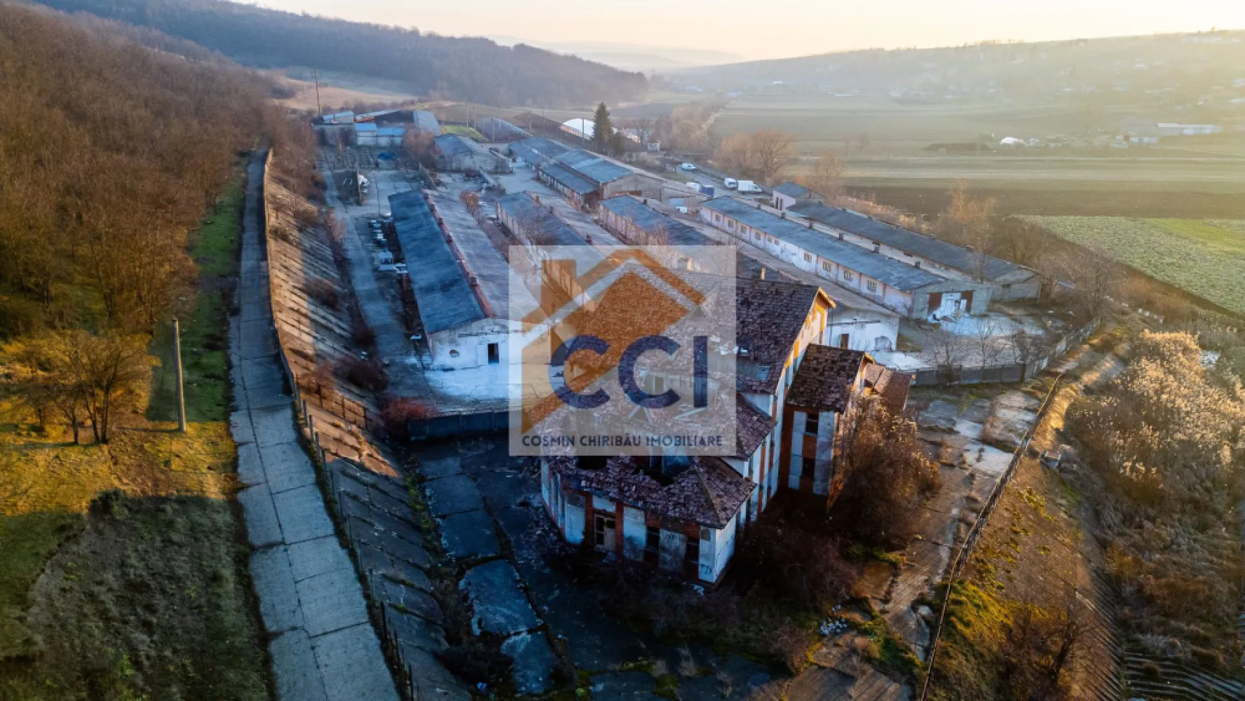 Fosta Ferma a Partidului de la Horgesti - de vanzare