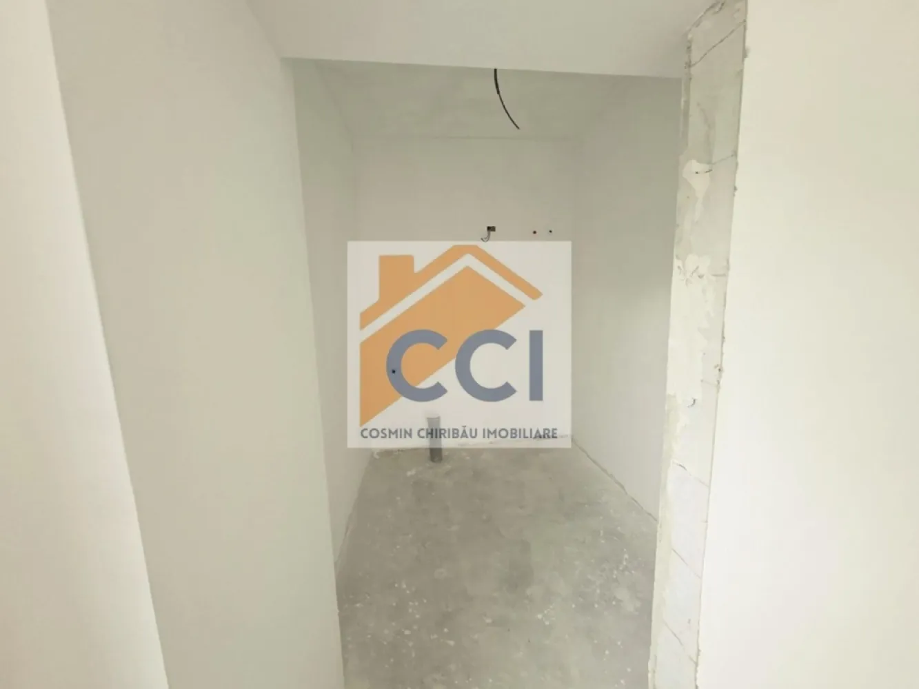 Cladire multifunctionala de inchiriat
