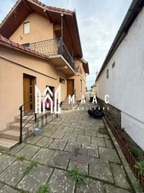 Logo MAAC IMOBILIARE logo