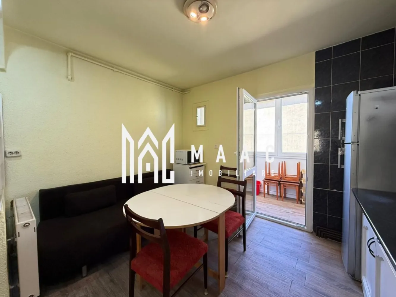 Apartament 2 camere | Balcon | Decomandat | Calea Dumbravii
