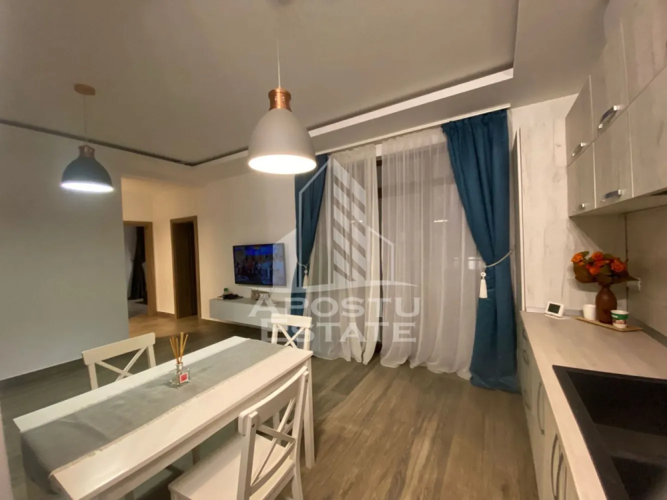 Apartament 3 camere cu dressing ,Dumbravita Dechalton