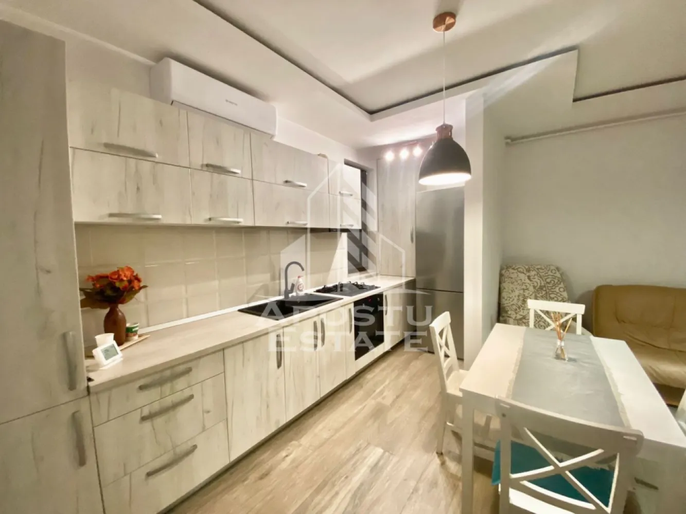 Apartament 3 camere cu dressing ,Dumbravita Dechalton
