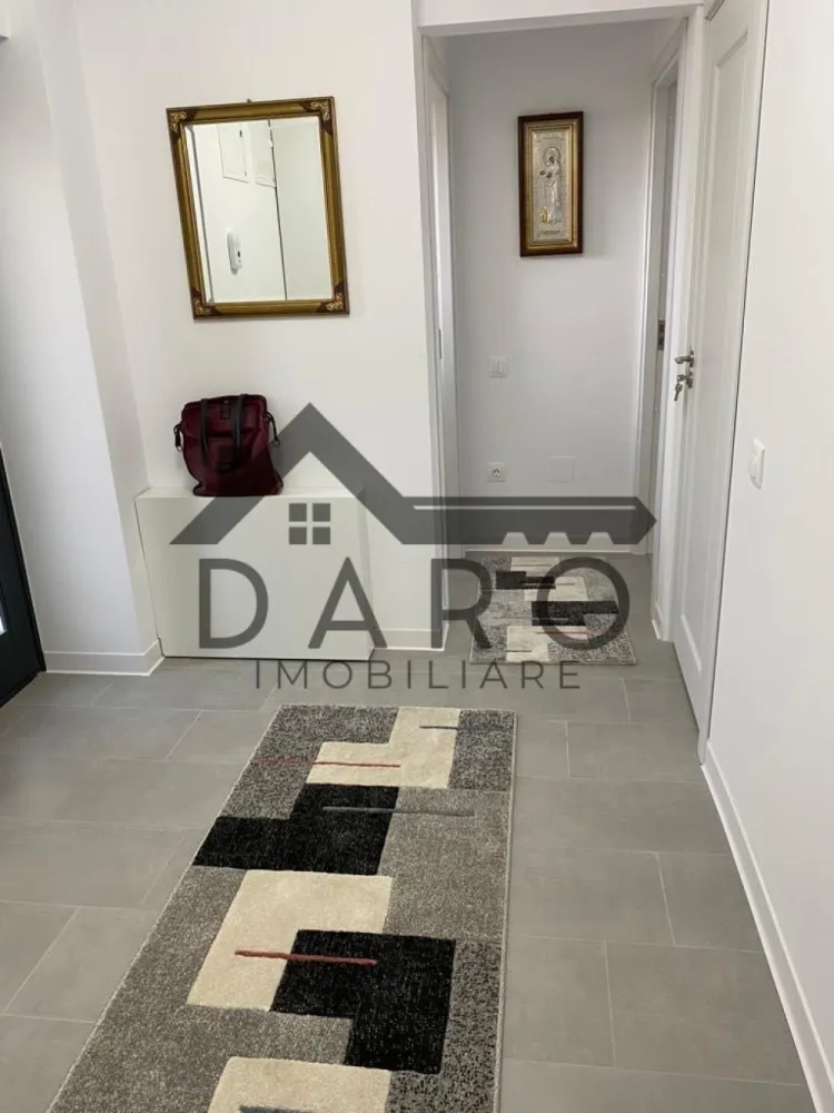 Închiriere apartament Târgu Mures - Închiriez apartament modern cu 2 camere, complet mobilat și utilat, situat în cartierul 7 Noiembrie, într-un bloc nou construit. Apartamentul se află la a doua închiriere, fiind foarte bine întreținut și pregătit pentru noii chiriași începând cu 1 August 2026. 
În plus se poate închiria garaj sub bloc la prețul de 100€.