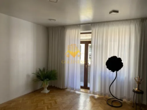 Spatiu birou/aparatament, 3 camere, decomandate, Eroilor Zona Teatru