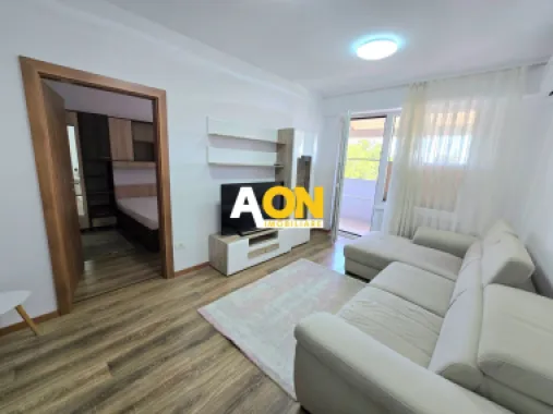 Apartament cu 3 Camere, Complet Mobilat, Bloc Nou, Zona Centru