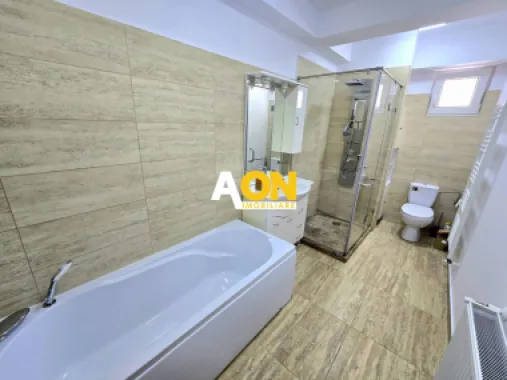 Apartament cu 3 Camere, Complet Mobilat, Bloc Nou, Zona Centru