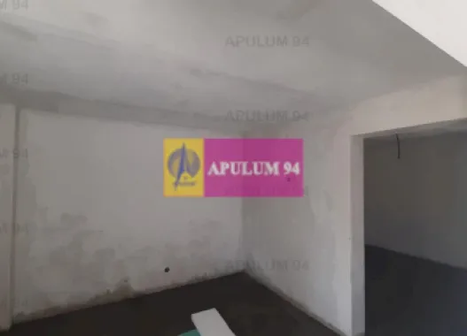 Casă aproape de București finisată parțial.
