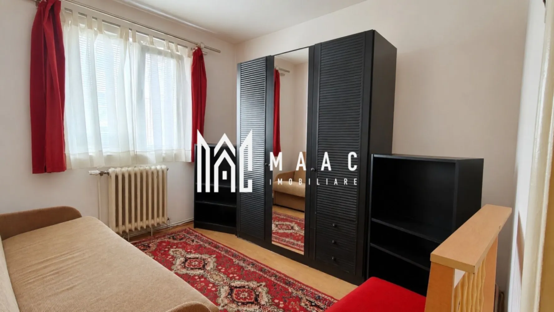 Apartament 2 camere de vânzare Sibiu | Mihai Viteazul | 40 mp, balcon - Apartament cu 2 camere semidecomandate de vânzare în zona Mihai Viteazul din Sibiu, cu 40 mp utili, situat la etajul 3 al unui imobil cu 4 niveluri, potrivit pentru amenajare după propriul stil.

Detalii proprietate:
• Suprafață utilă: 40 mp
• Suprafață construită: 50 mp
• Compartimentare: 2 camere semidecomandate
• Etaj 3 din 4
• Balcon
• Confort 2
• An construcție: 1989
• Stare interioară: necesită renovare
• Stadiu construcție: finalizată
• Locuința beneficiază de pivniță
• Disponibil imediat

Zona Mihai Viteazul oferă acces rapid către școli, grădinițe, centre comerciale, piețe, farmacii, magazine și mijloace de transport în comun. Proprietatea este amplasată într-o zonă cunoscută pentru accesibilitate și proximitatea față de facilitățile urbane.

Cod anunț CP3174111. Contactați-ne pentru detalii suplimentare și pentru programarea unei vizionări.

Conținut optimizat cu AI, aprobat de agent uman.