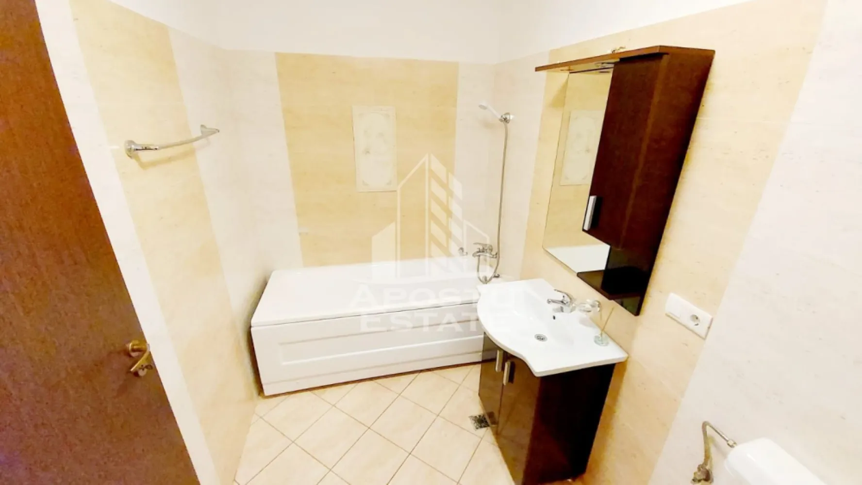Apartament o camera de închiriat, centrala,parcare,Olimpia, Timișoara