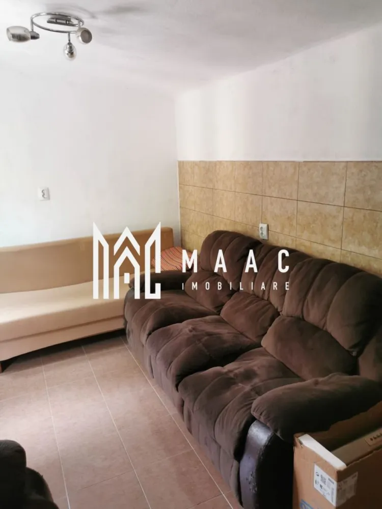 Casa 3 camere I 200 MPU Curte I Cristian - MAAC Imobiliare vă propune spre vânzare o proprietate cu potențial, compusă din casă principală și construcție secundară, ideală pentru locuit sau investiție.

Proprietatea este amplasată într-o zonă liniștită și oferă posibilitatea utilizării separate a celor două imobile, fiind potrivită pentru o familie extinsă, activități independente sau pentru obținerea unui venit suplimentar din închiriere.

Casa principală este compartimentată astfel:

2 camere;
Hol;
Bucătărie;
Baie;
Cămară.

La subsol se află o pivniță generoasă, ideală pentru depozitare.

Construcția secundară dispune de:

1 cameră;
Bucătărie;
Baie.

Pentru informații suplimentare sau pentru programarea unei vizionări, contactați-ne și menționați codul de identificare al proprietății ID: CP3171925 .