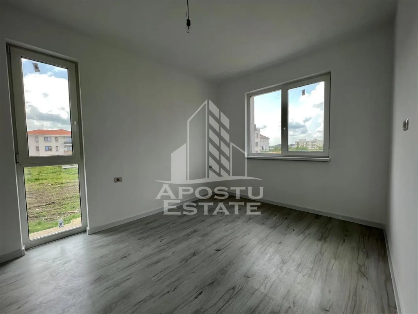 Apartament cu 2 camere, bucatarie inchisa in Giroc la asfalt